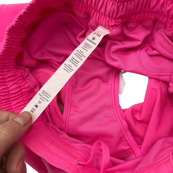 Lululemon Hotty Hot Short II *Long 4" - Picture 6 of 7